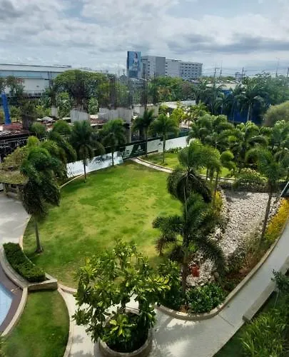 Cozy Fully Furnish With Viewing Deck And Alfresco Aparthotel 3*
